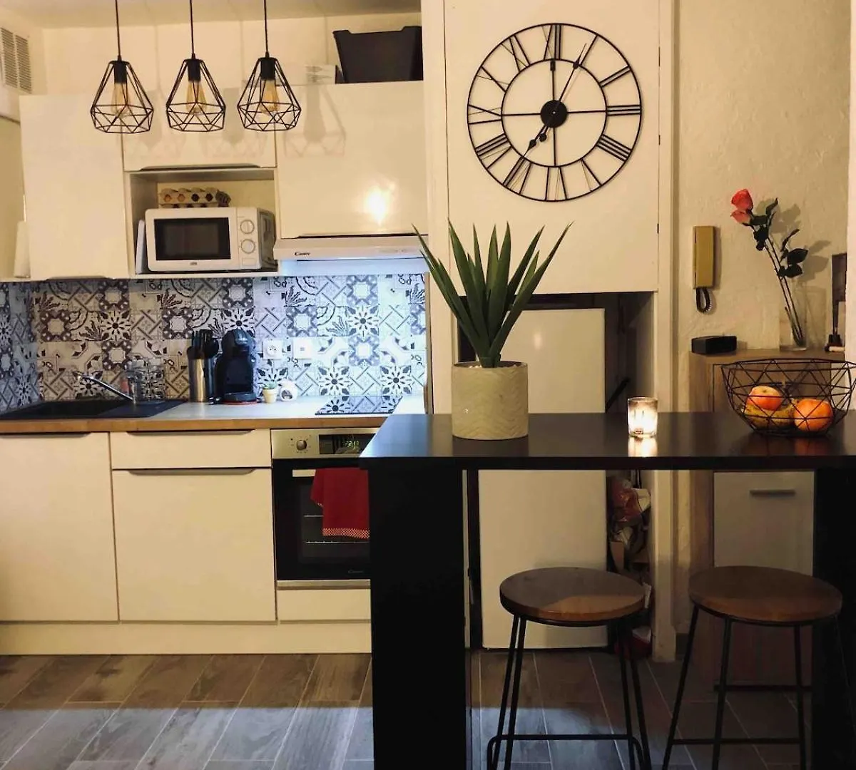 Studio Centre Ville Avec Parking Privatif Cagnes-sur-Mer