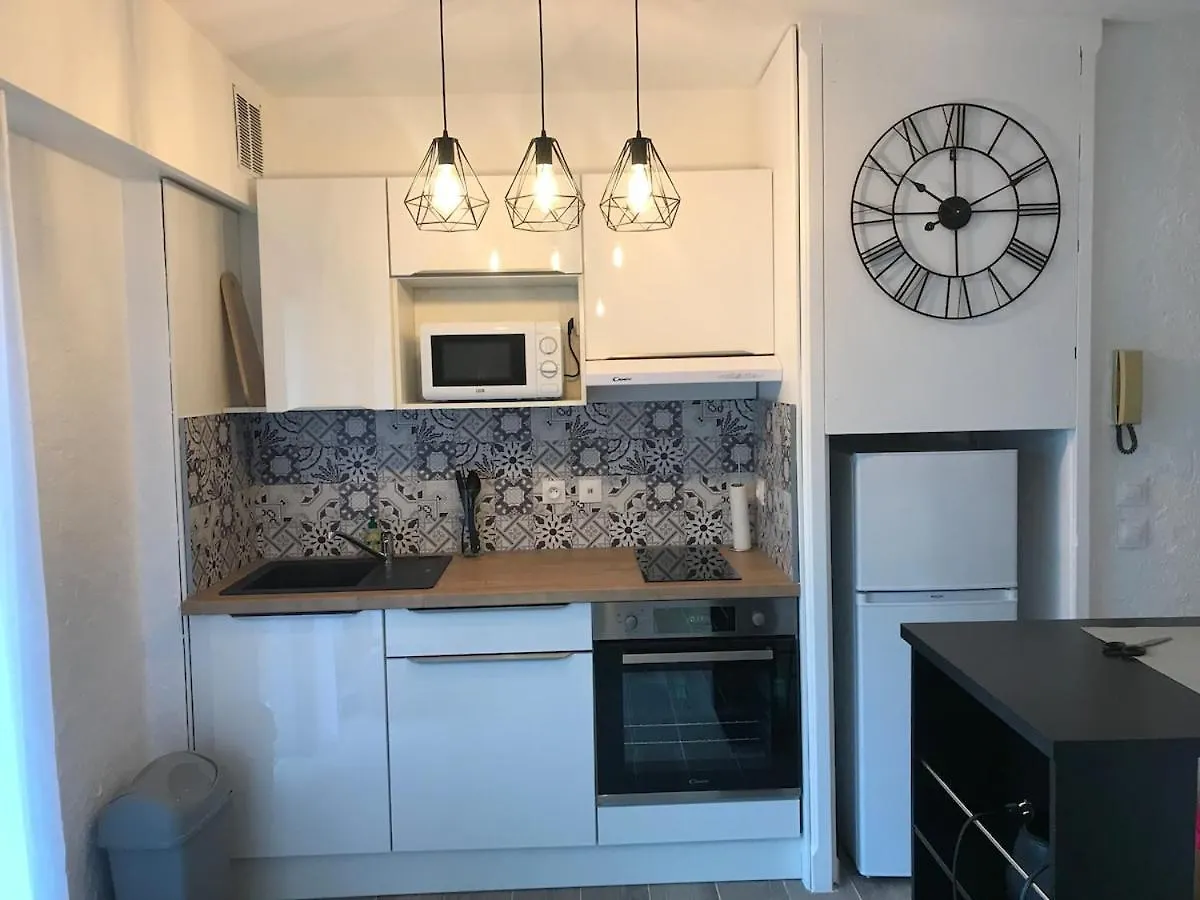Studio Centre Ville Avec Parking Privatif Cagnes-sur-Mer France