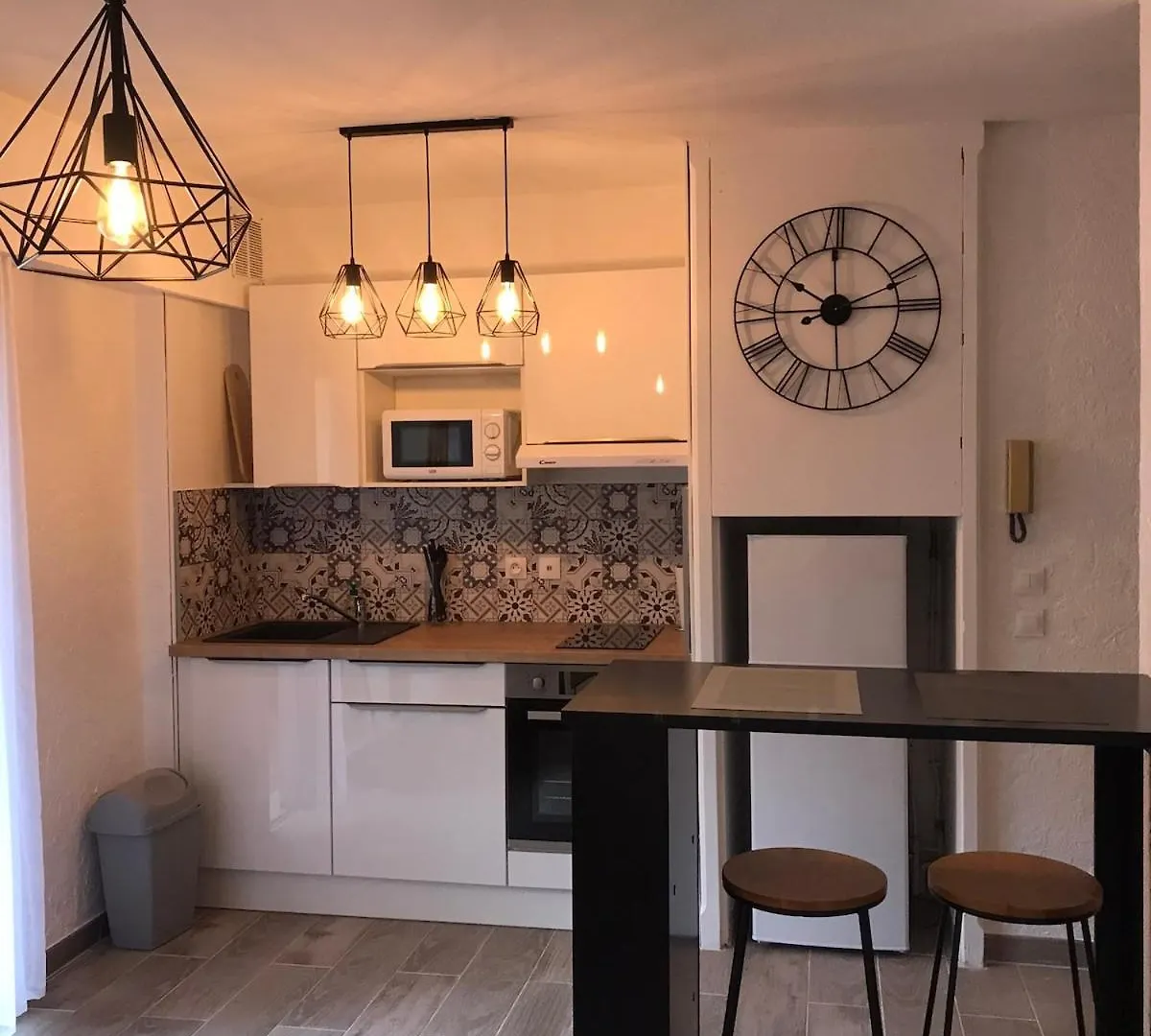 Studio Centre Ville Avec Parking Privatif Cagnes-sur-Mer